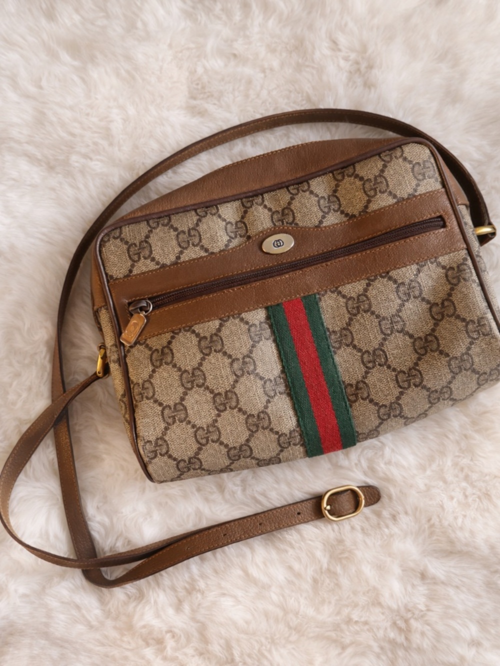 Vintage Gucci GG Canvas Crossbody - Sherry Line (web stripe line)